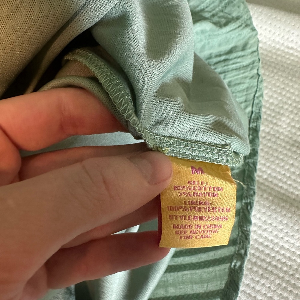 Sage Green Woven V-Neck Pleated Maxi Dress - Picture 4 of 4